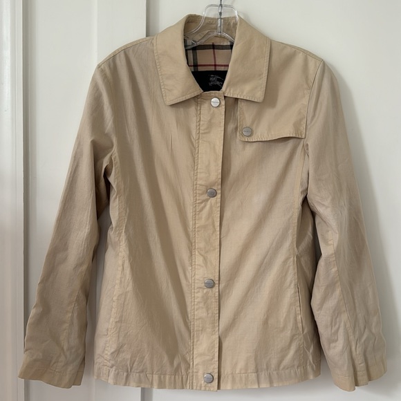 Burberry Lightweight Jacket Size 2 - Picture 1 of 11